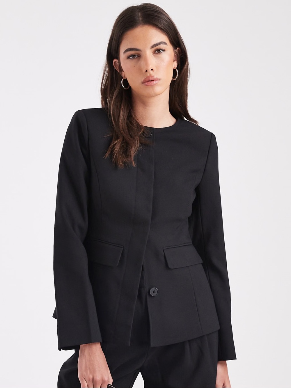 NWT Structured collarless fluted sleeve blazer (M) 4th & Reckless
